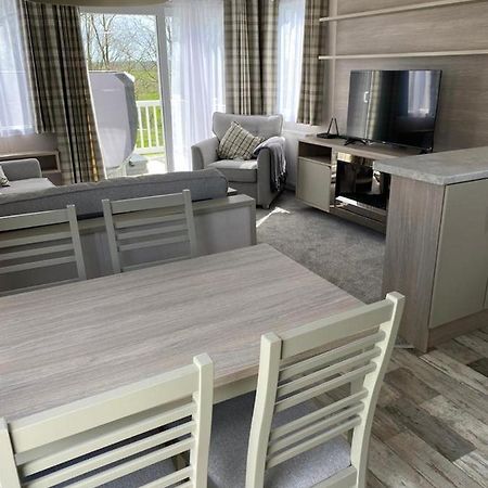 Luxury Holiday Home Sleeps 6 Pet Friendly 세인트오스틀 외부 사진