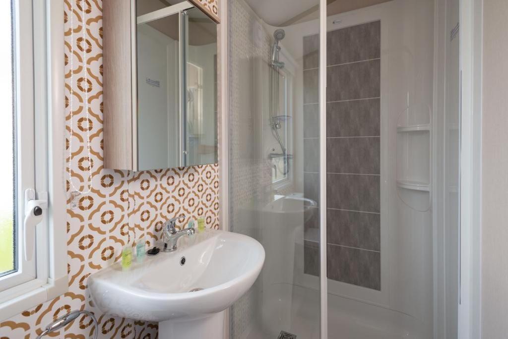 Luxury Holiday Home Sleeps 6 Pet Friendly 세인트오스틀 외부 사진