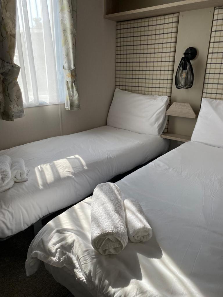 Luxury Holiday Home Sleeps 6 Pet Friendly 세인트오스틀 외부 사진