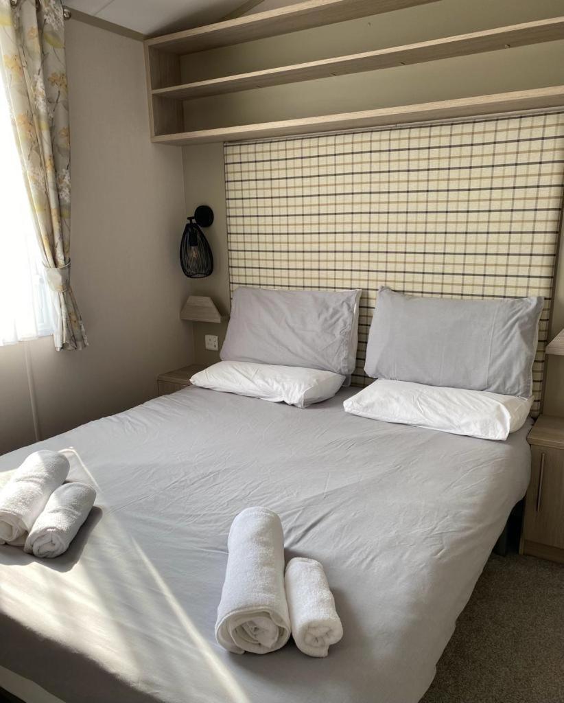 Luxury Holiday Home Sleeps 6 Pet Friendly 세인트오스틀 외부 사진